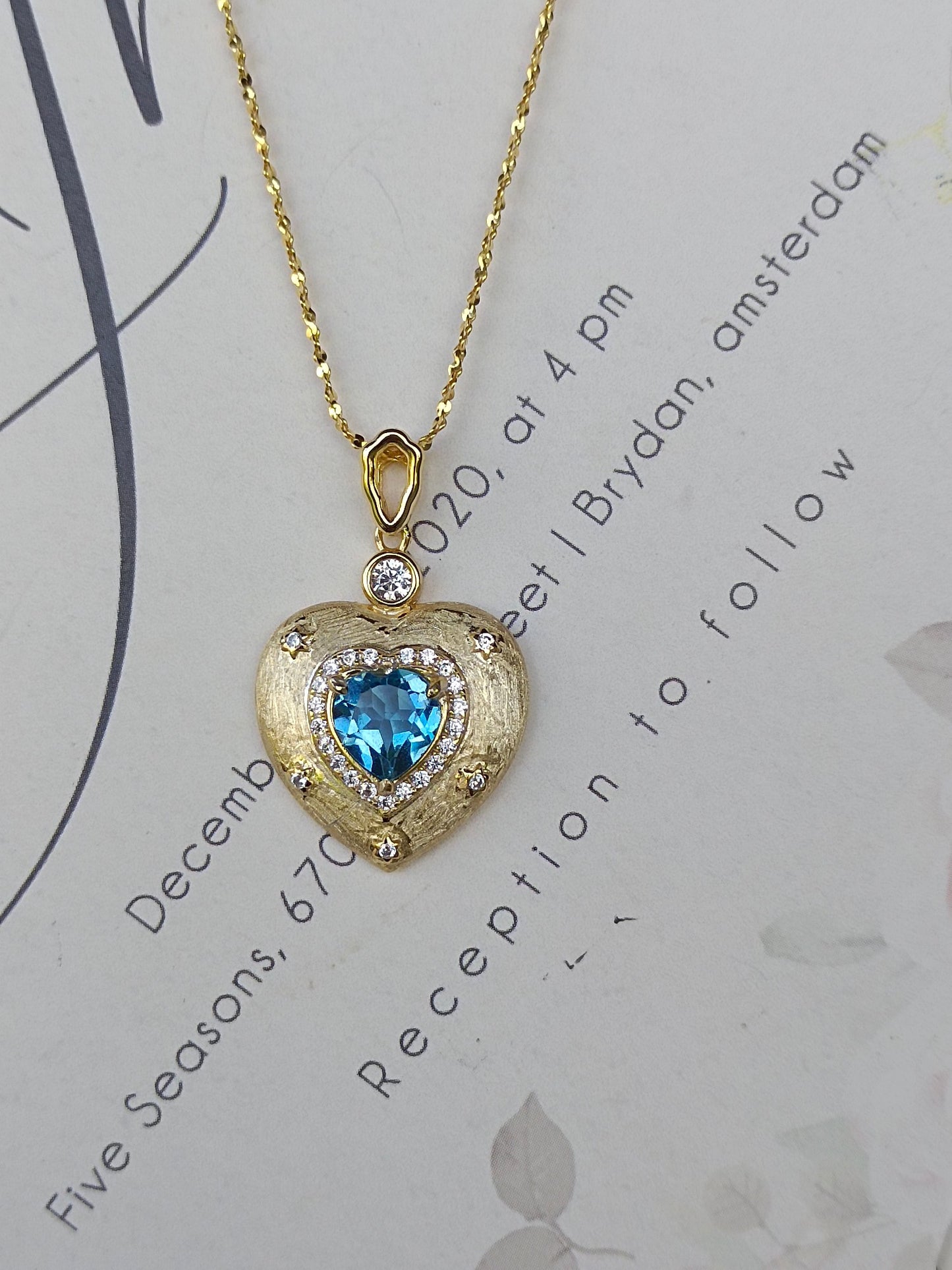Naturlig Topaz Heart Pendant smykker - en glitrende glede