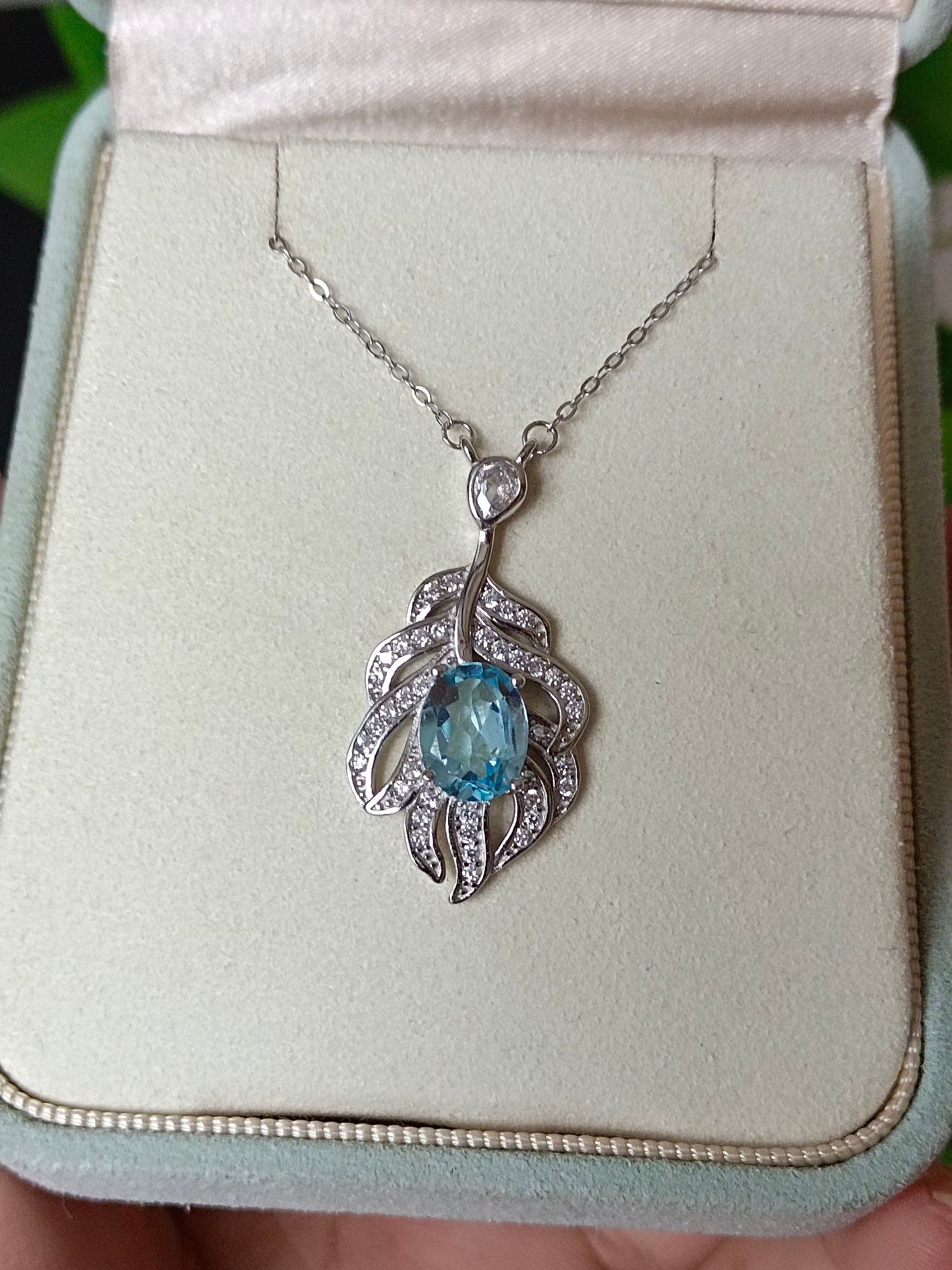 Exquisite Natural Topaz Feather Pendant Jewelry