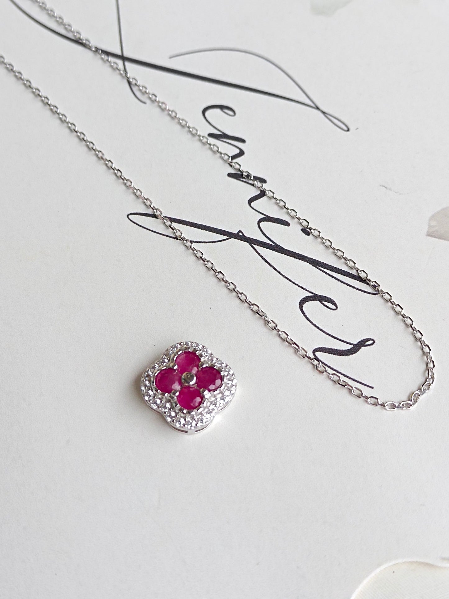 Natuurlijke Ruby klavertje vier ketting - Premium sieraden