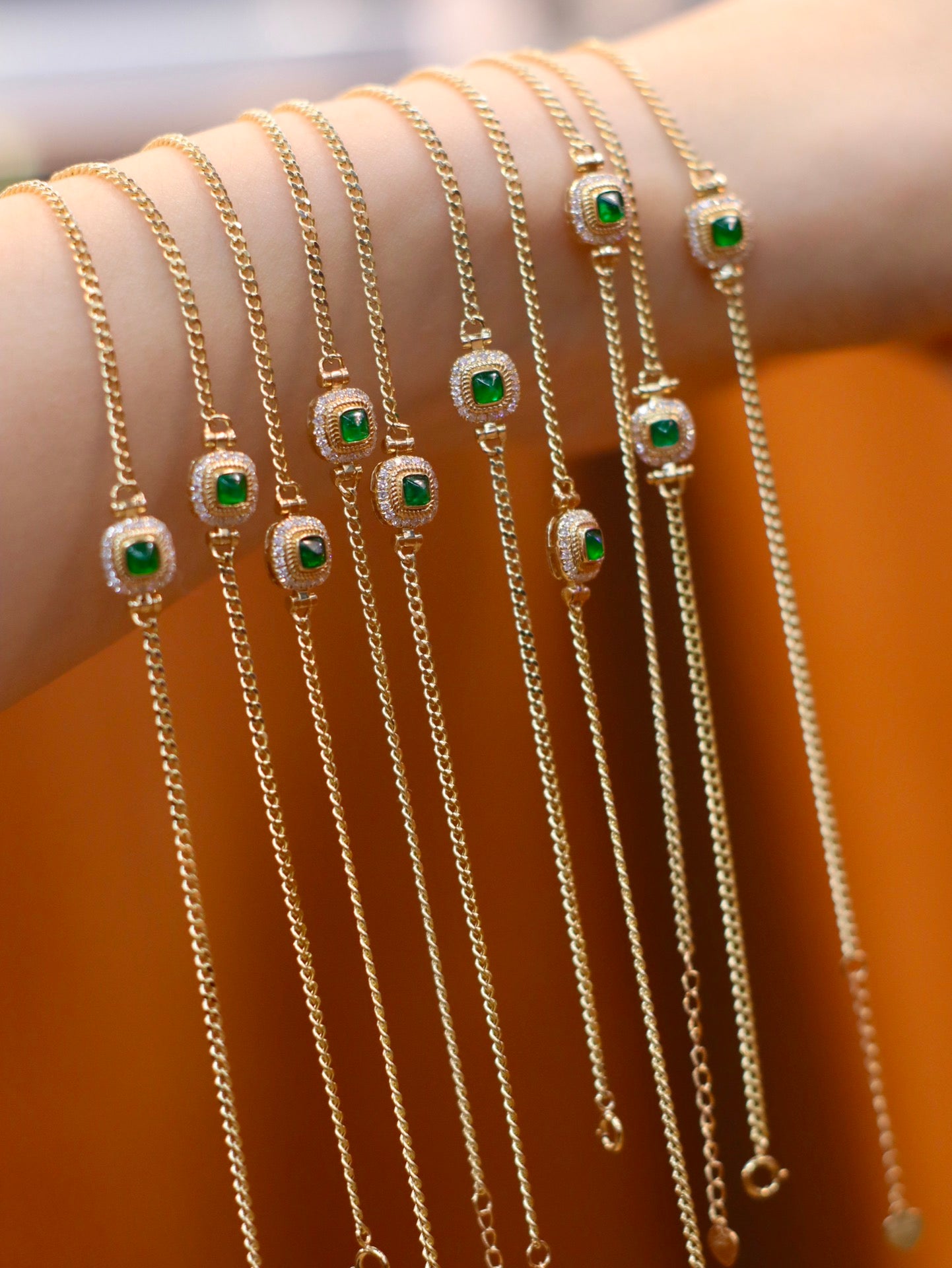 Pulseira cubana esmeralda - tesouro de joias recém-chegado