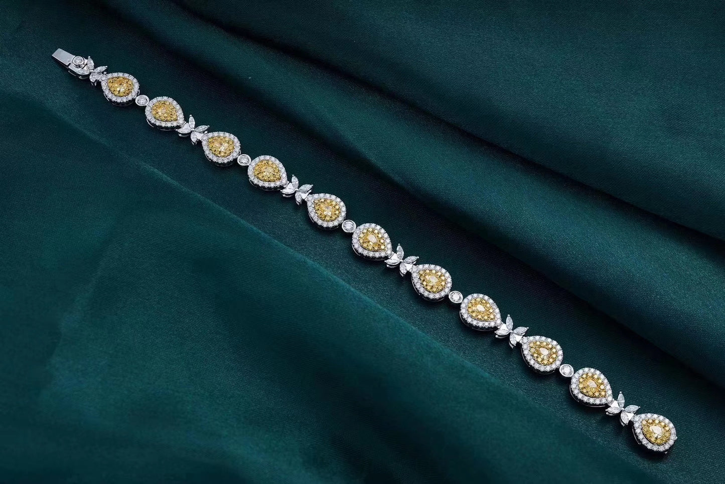 Diamond Drop Pendant Bracelet - Exquisite Jewelry Piece - Yellow Diamond Bracelet