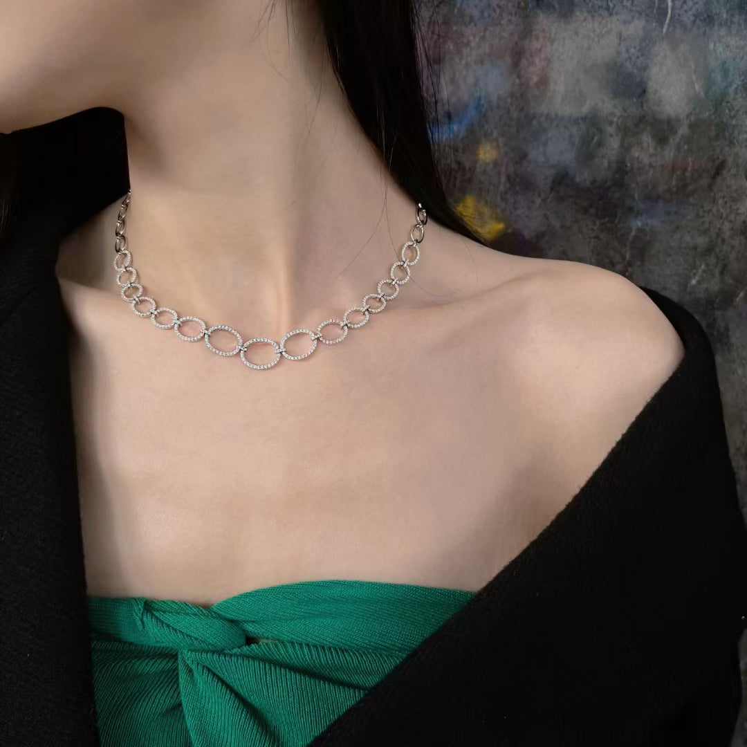 Diamond Interlocking Chain Necklace - Luxurious Jewelry Piece - White Diamond Necklace