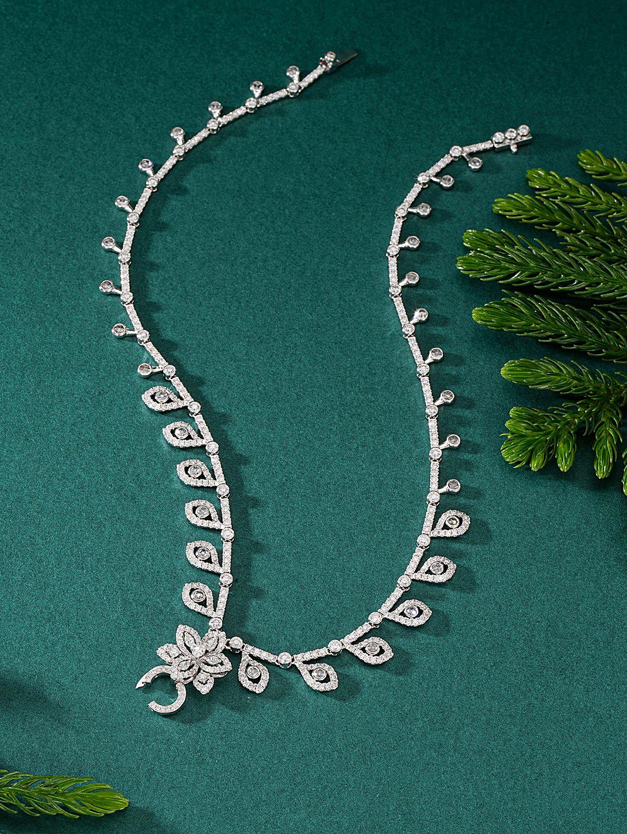 Diamond Leaf Pendant Necklace - Exquisite Jewelry Piece - White Diamond Necklace