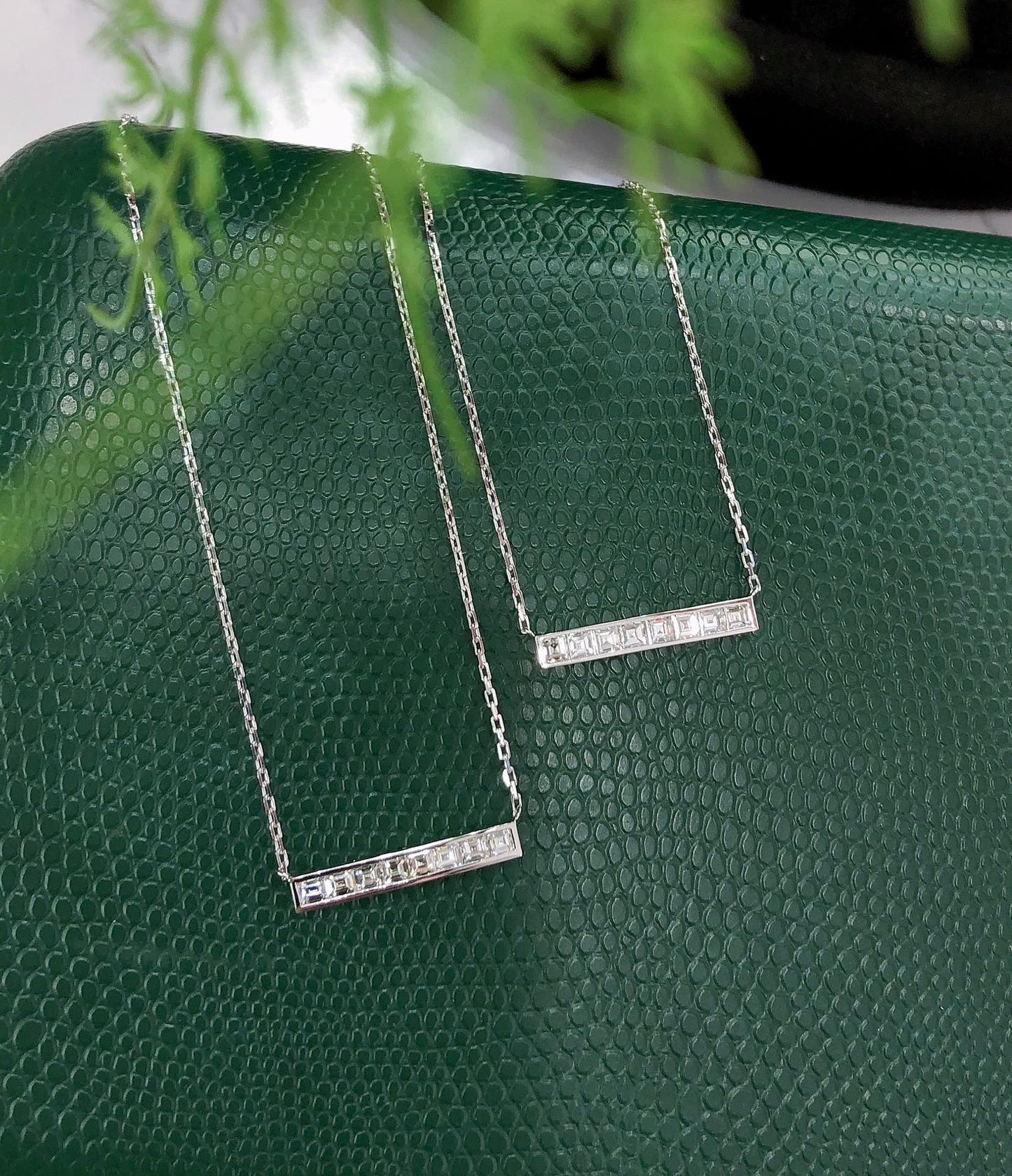 Diamond Solo Chain Pendant - Premium Jewelry Piece - White Diamond Pendant