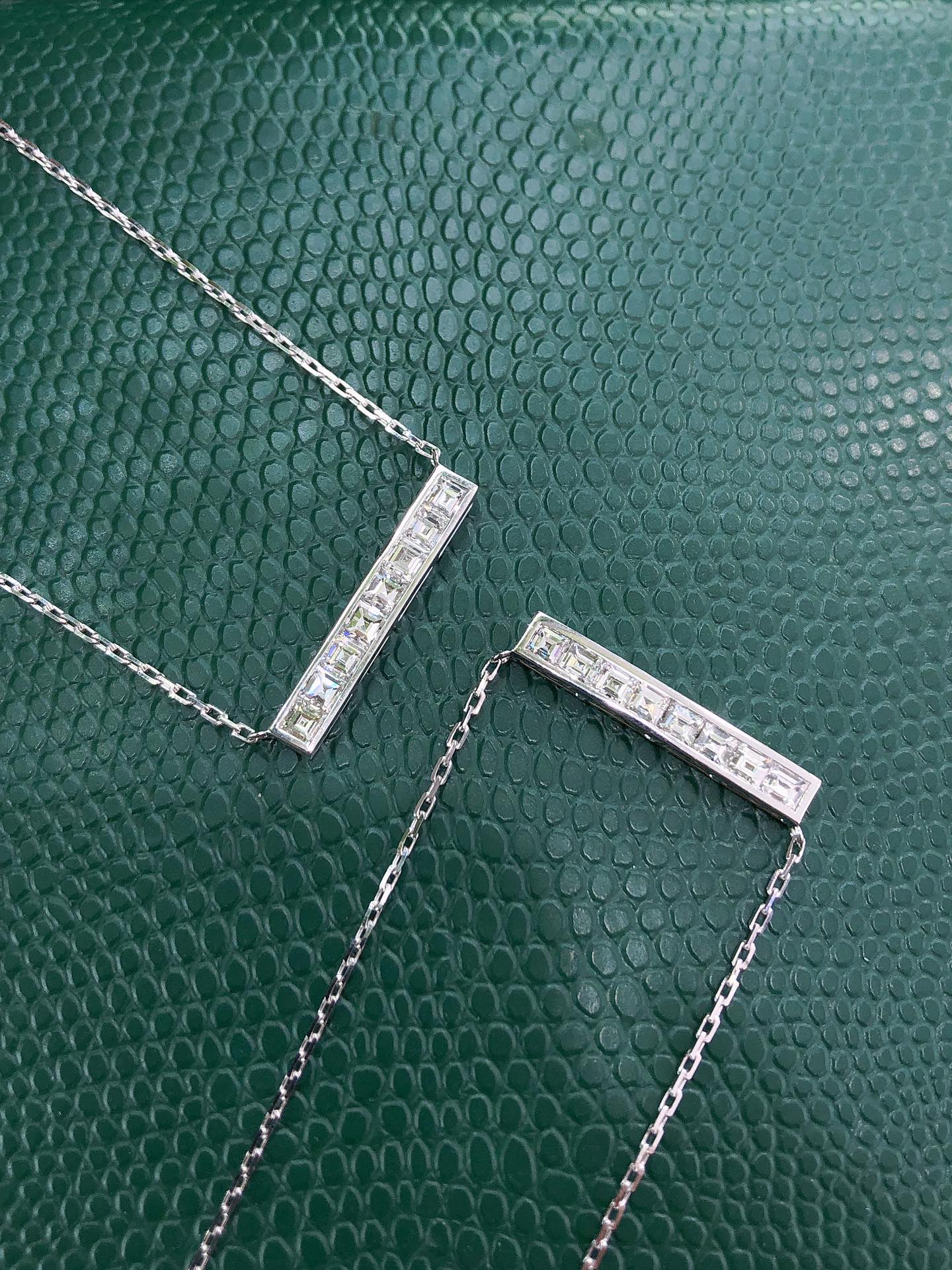 Diamond Solo Chain Pendant - Premium Jewelry Piece - White Diamond Pendant