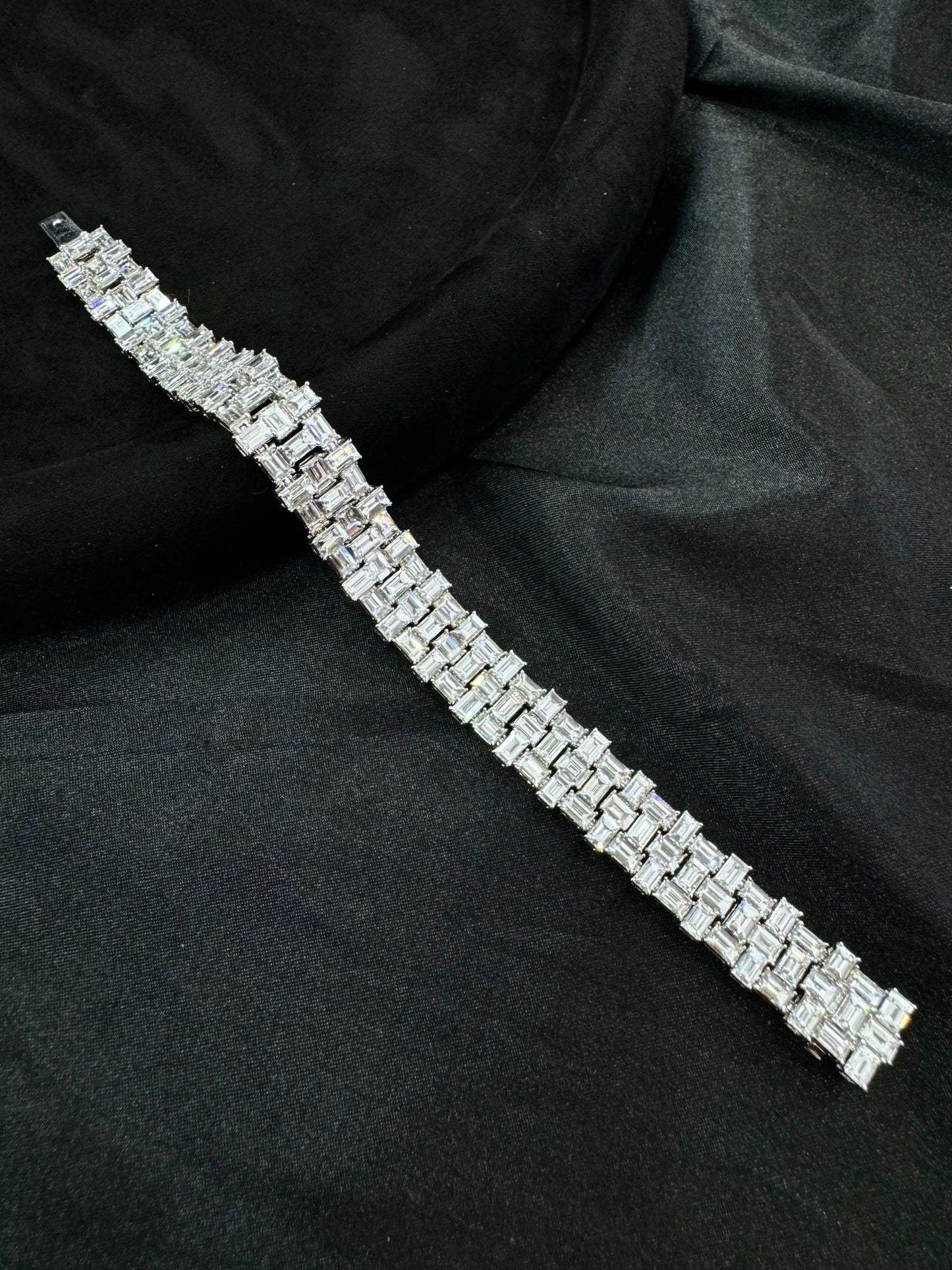 Discover Unique & Trendy Jewelry Pieces for Every Occasion - White Diamond Set System