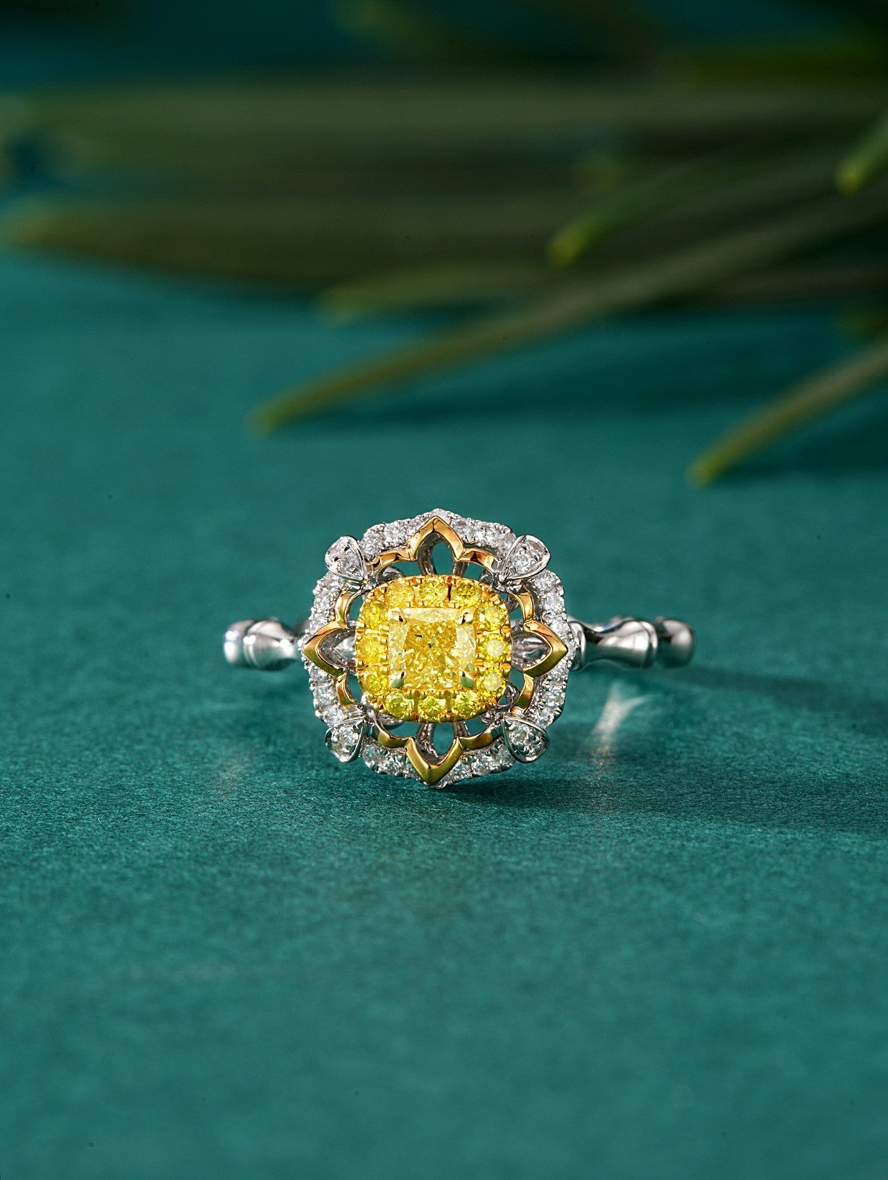 Elegant Yellow Diamond Round Flower Bamboo Ring - Fine Jewelry - Yellow Diamond Ring
