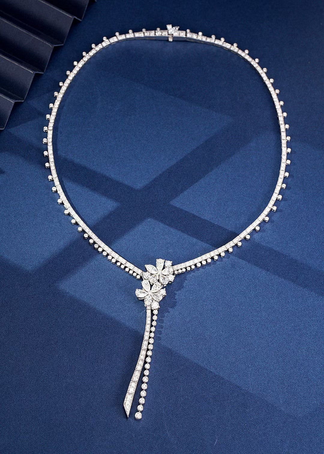 Exquisite Double Five-Flower Round Diamond Pendant Set - White Diamond Necklace
