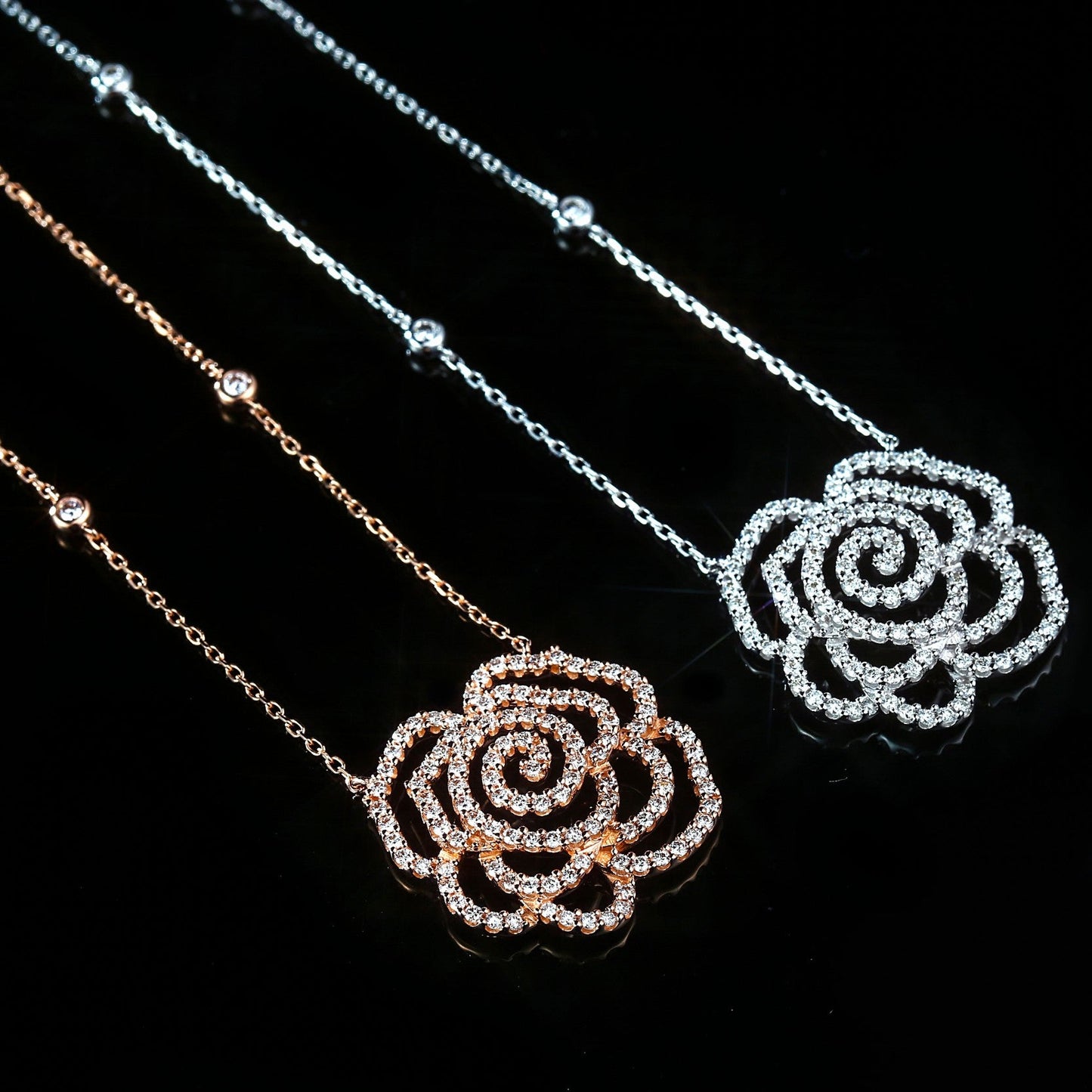 Exquisite Hollowed-out Rose Pendant Jewelry - White Diamond Set System