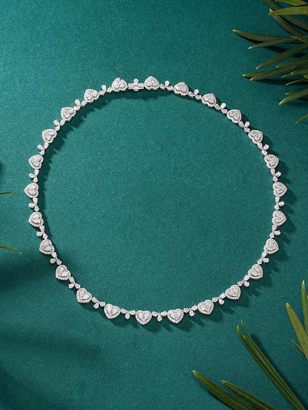 Luxurious Three-Petal Heart Pendant Necklace - Fine Jewelry Collection - White Diamond Necklace