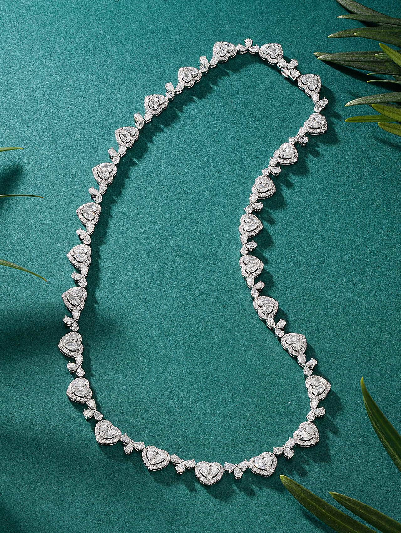 Luxurious Three-Petal Heart Pendant Necklace - Fine Jewelry Collection - White Diamond Necklace