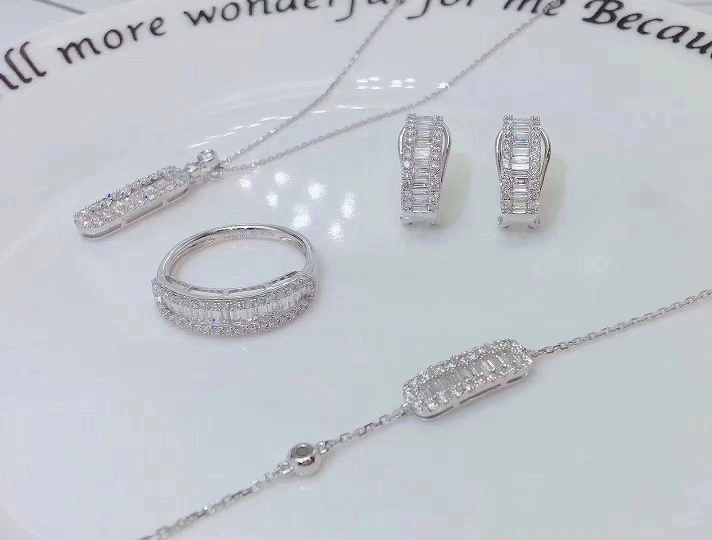 Messi Pendant Jewelry - A Sparkling Gemstone Delight - White Diamond Pendant