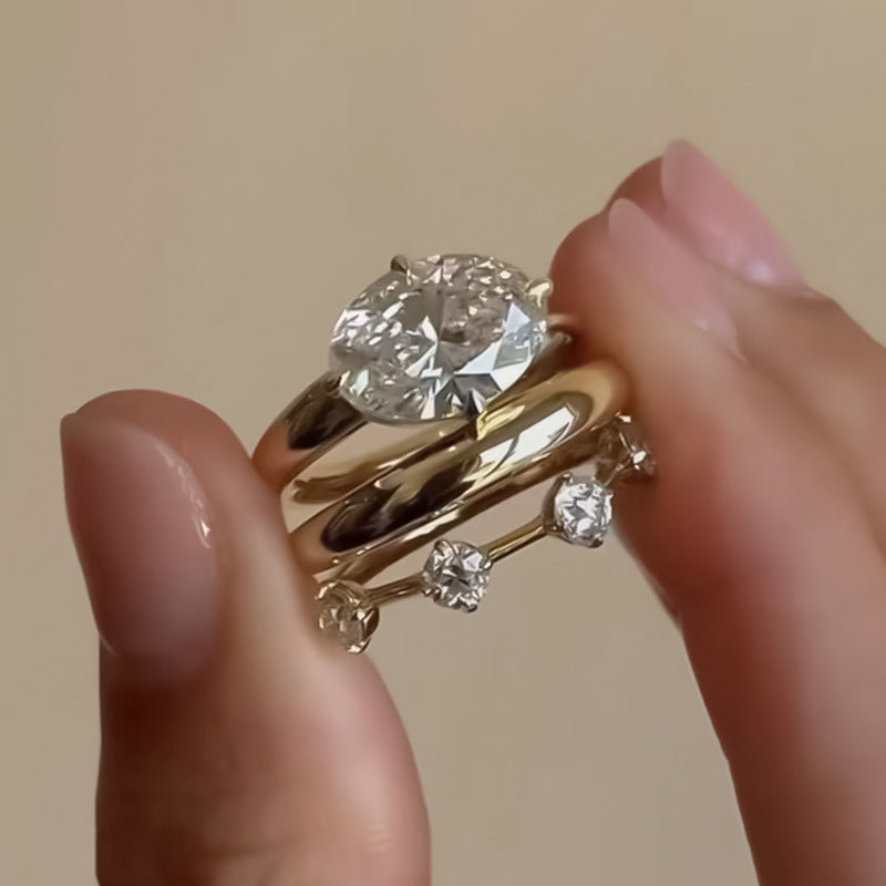 Gilded Minimalist Fashion Light Luxury Ring