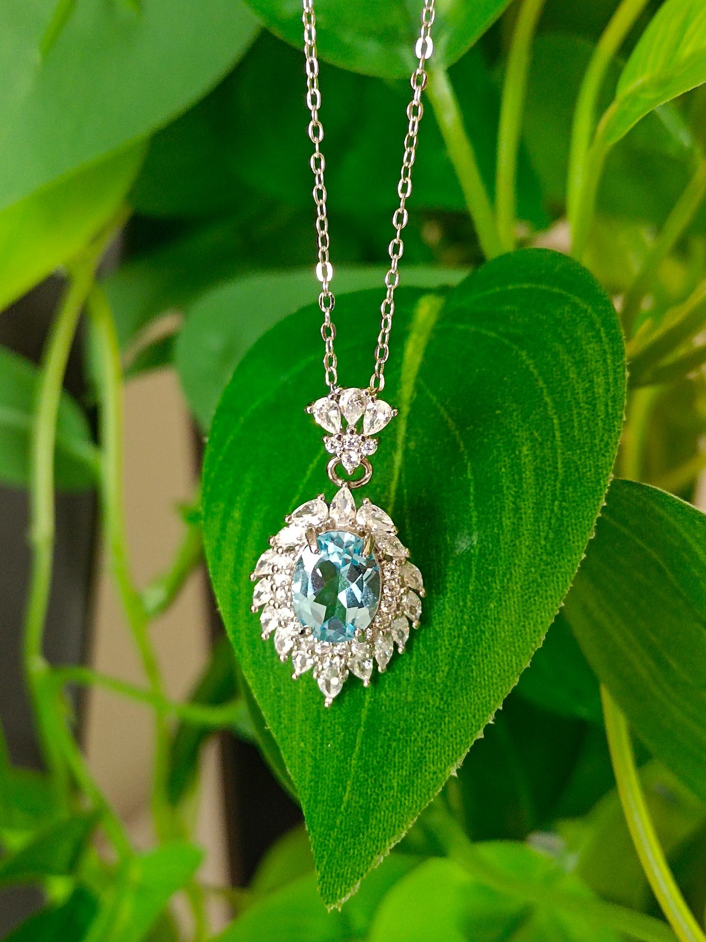 Naturlig Topaz-anheng - Elegante og subtile smykker for hverdagsbruk