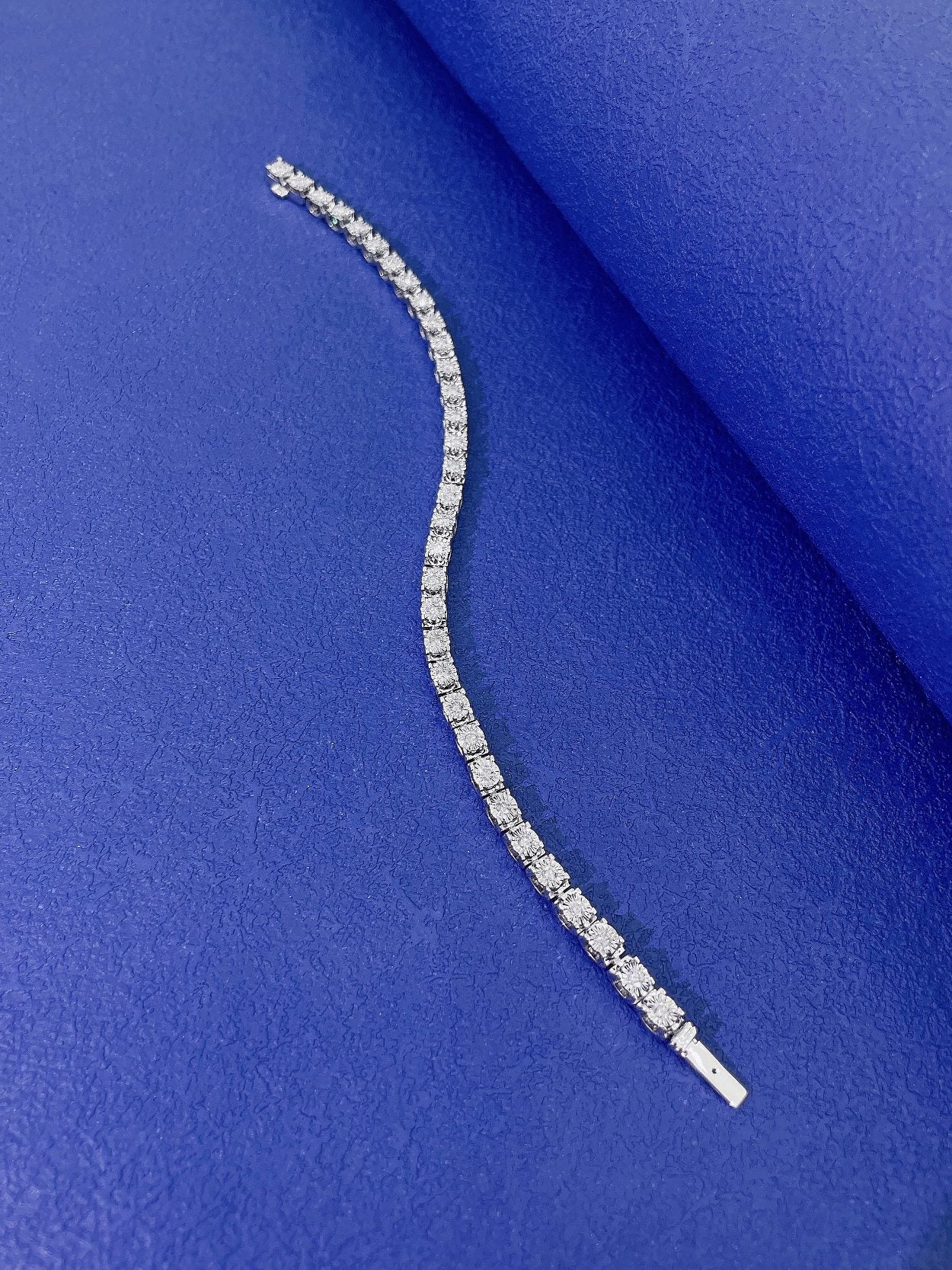 18K Diamond Bull Head Fully Encrusted Bracelet - Luxury Jewelry - White Diamond Bracelet