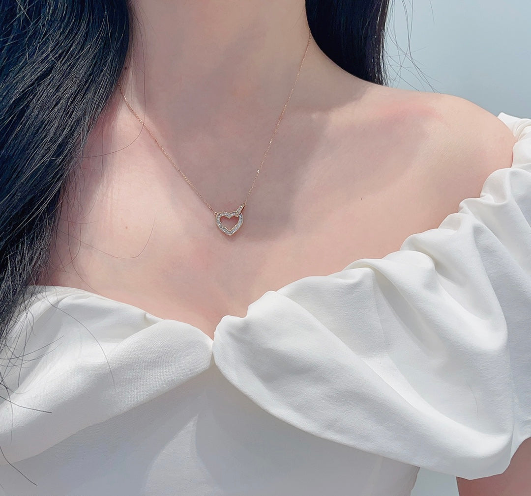 18K Diamond Double Heart Pendant Necklace - Elegant Jewelry Choice - White Diamond Necklace