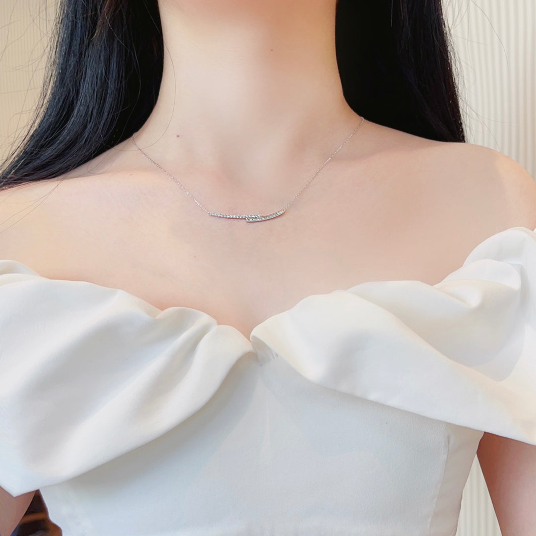 18K Diamond Round Ladder Z-Shaped Necklace - Luxurious Jewelry Piece - White Diamond Necklace