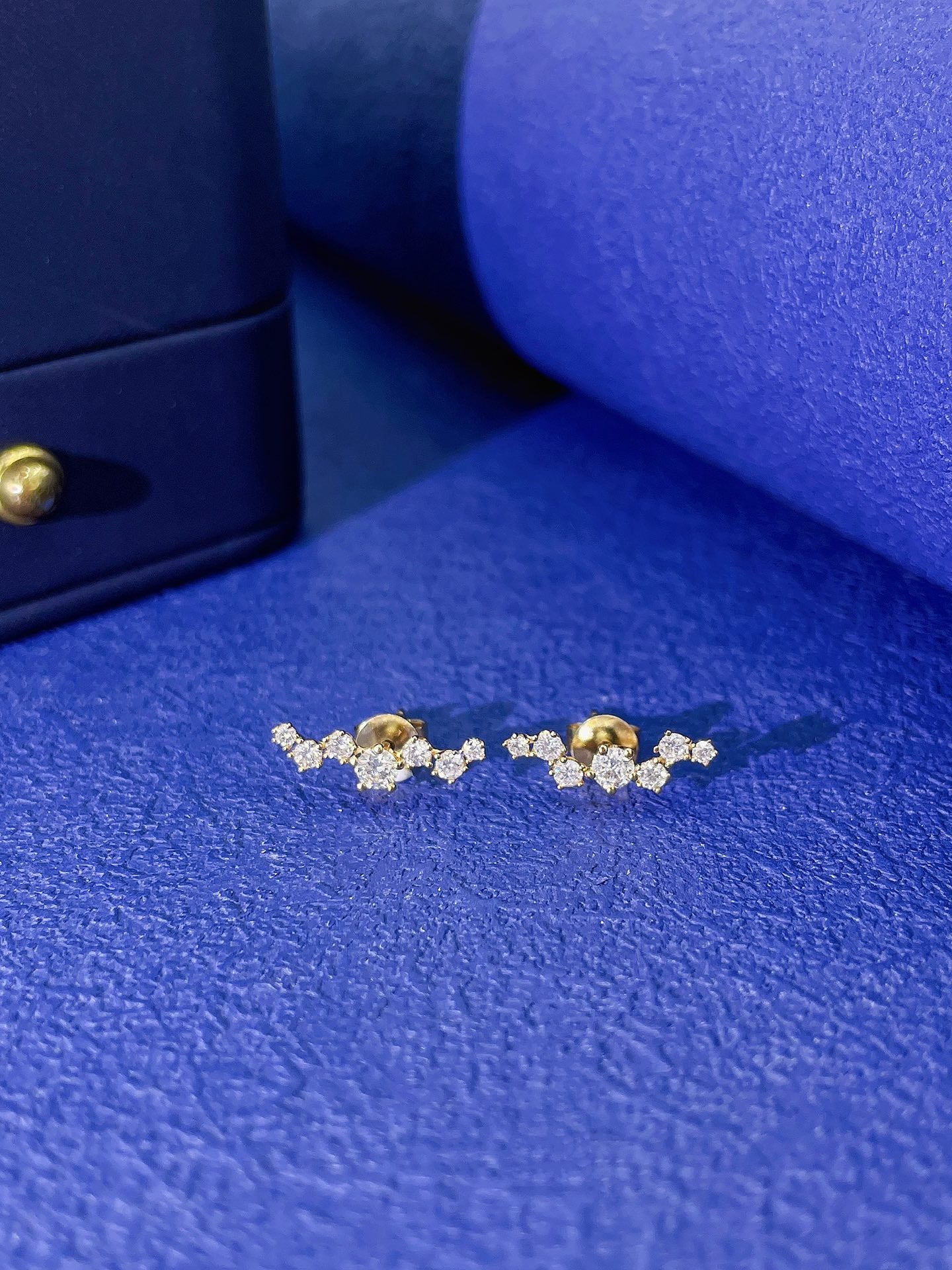 18K Diamond Starry Sky Earrings - Jeweler.Jewelry