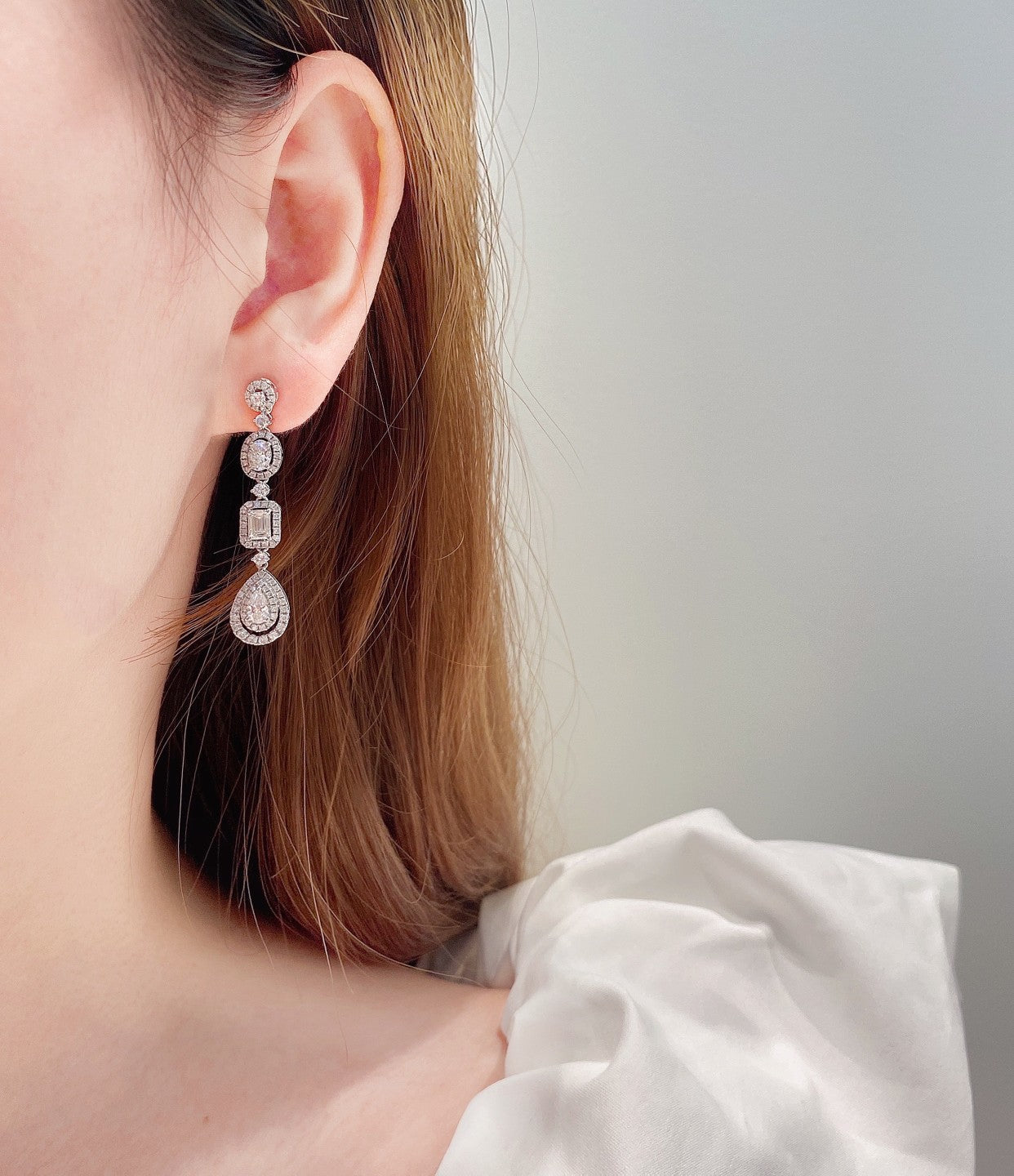 18K Diamond Unique Shape Earrings - Luxury Jewelry Jeweler.Jewelry