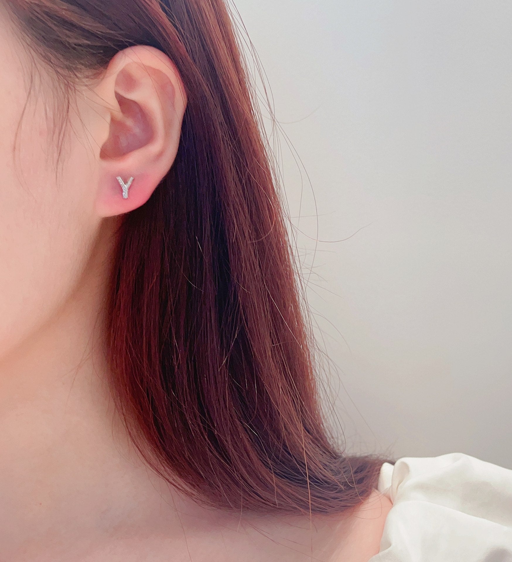 18K Diamond Y-Shape Small Earrings - Jeweler.Jewelry