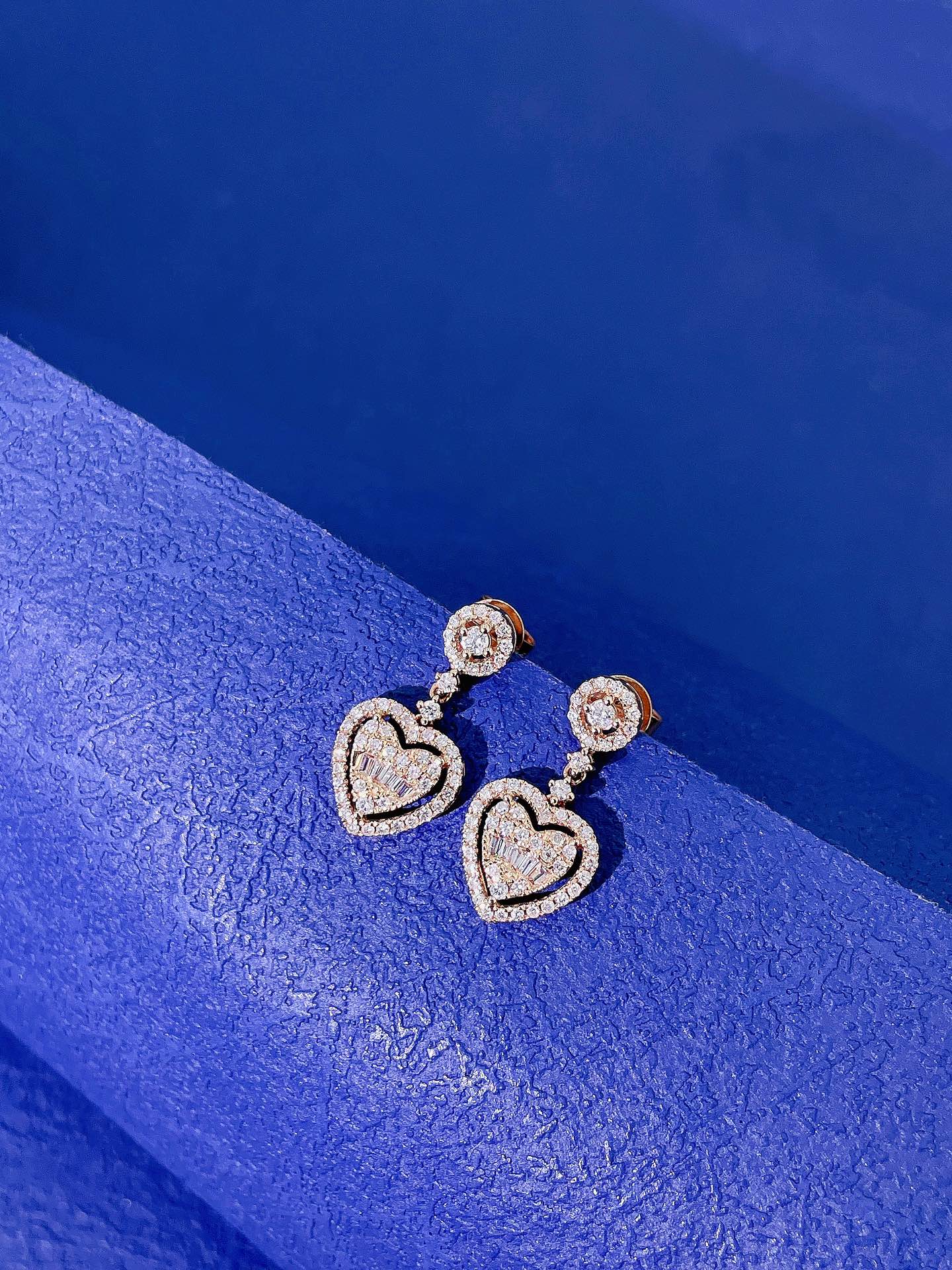 18K Heart-Shaped Diamond Earrings - Luxurious Jewelry Piece Jeweler.Jewelry