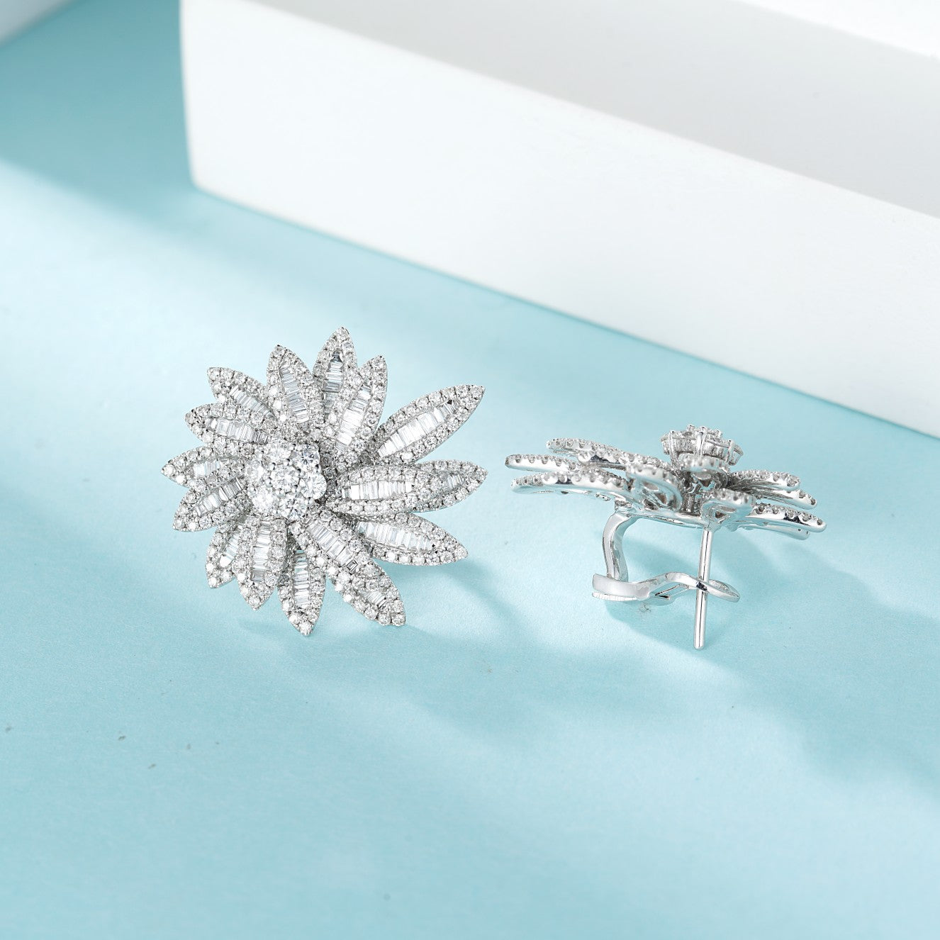 18K Maple Leaf Ear Clips Jewelry with Diamond Accent Jeweler.Jewelry