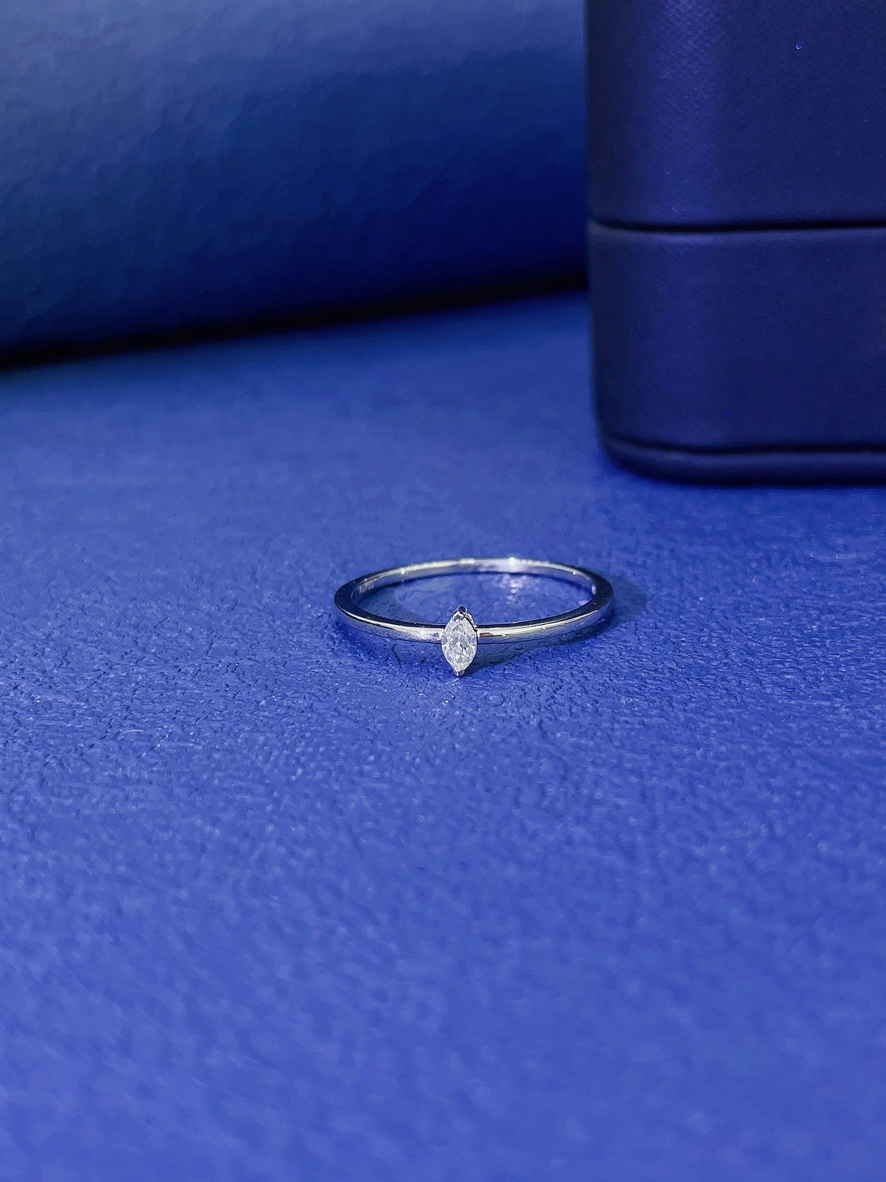 18K Marquise-Cut Single Stone Ring with Accent Diamonds - White Diamond Ring