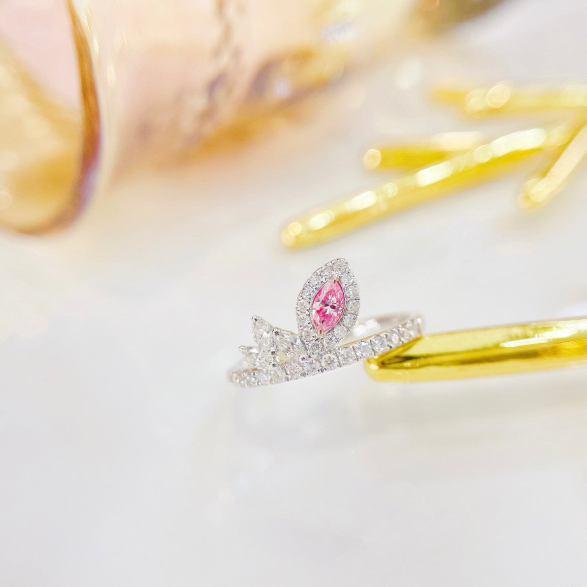 18K Pink Diamond Marquise Ring - Minimalist Elegance Jewelry - Pink Diamond Ring