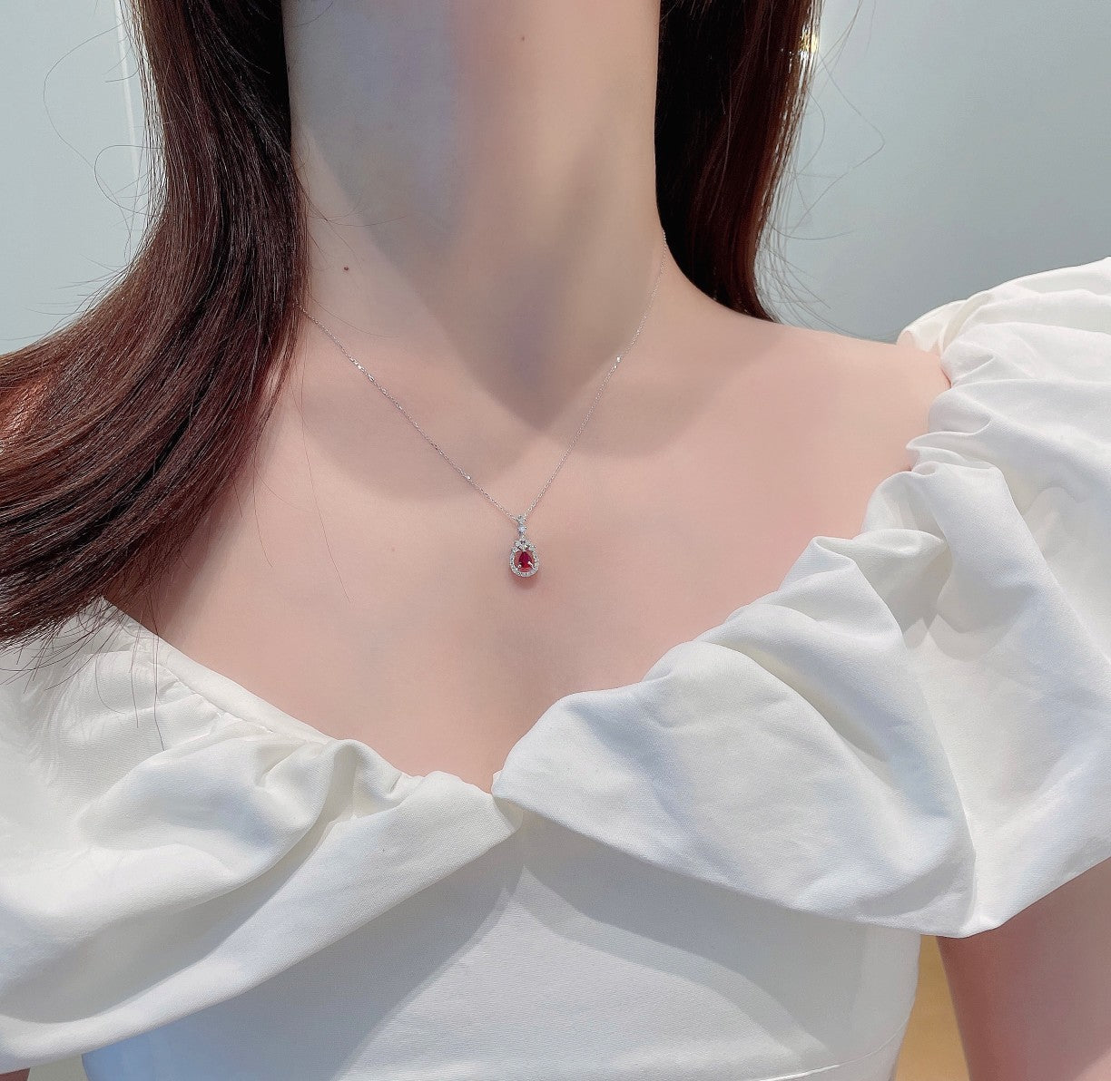 18K Rose Gold Ruby Drop Hollowed-out Fashion Jewelry Necklace - Red Treasure Necklace