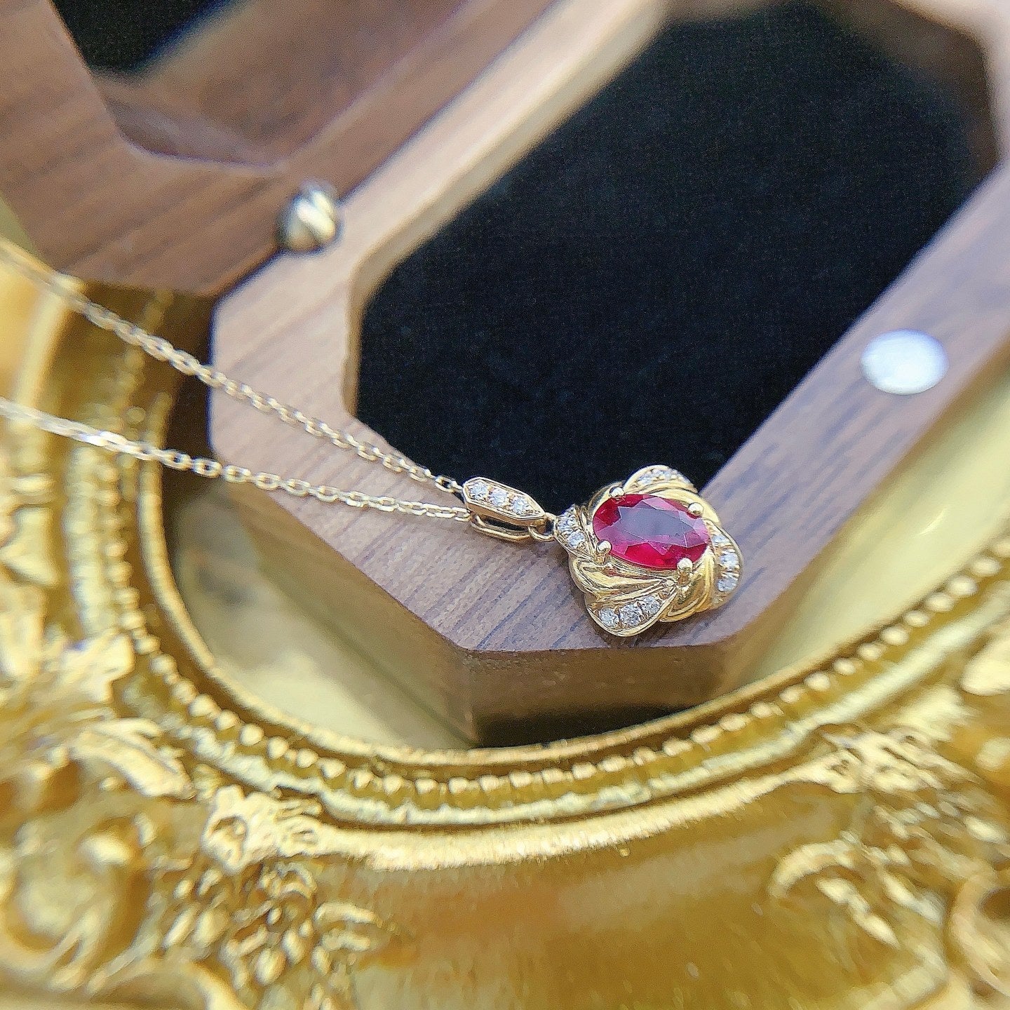 18K Ruby Diamond-Cut Pendant Necklace - XL044-C - Red Treasure Necklace