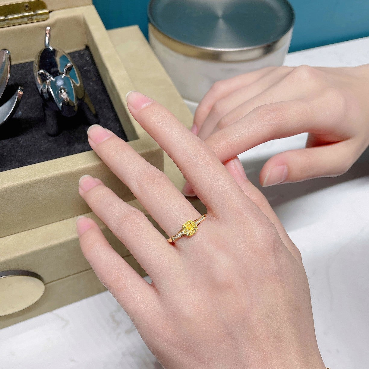 18K Yellow Gold Diamond Cushion-Cut Ring - Luxurious Jewelry Piece - Yellow Diamond Ring