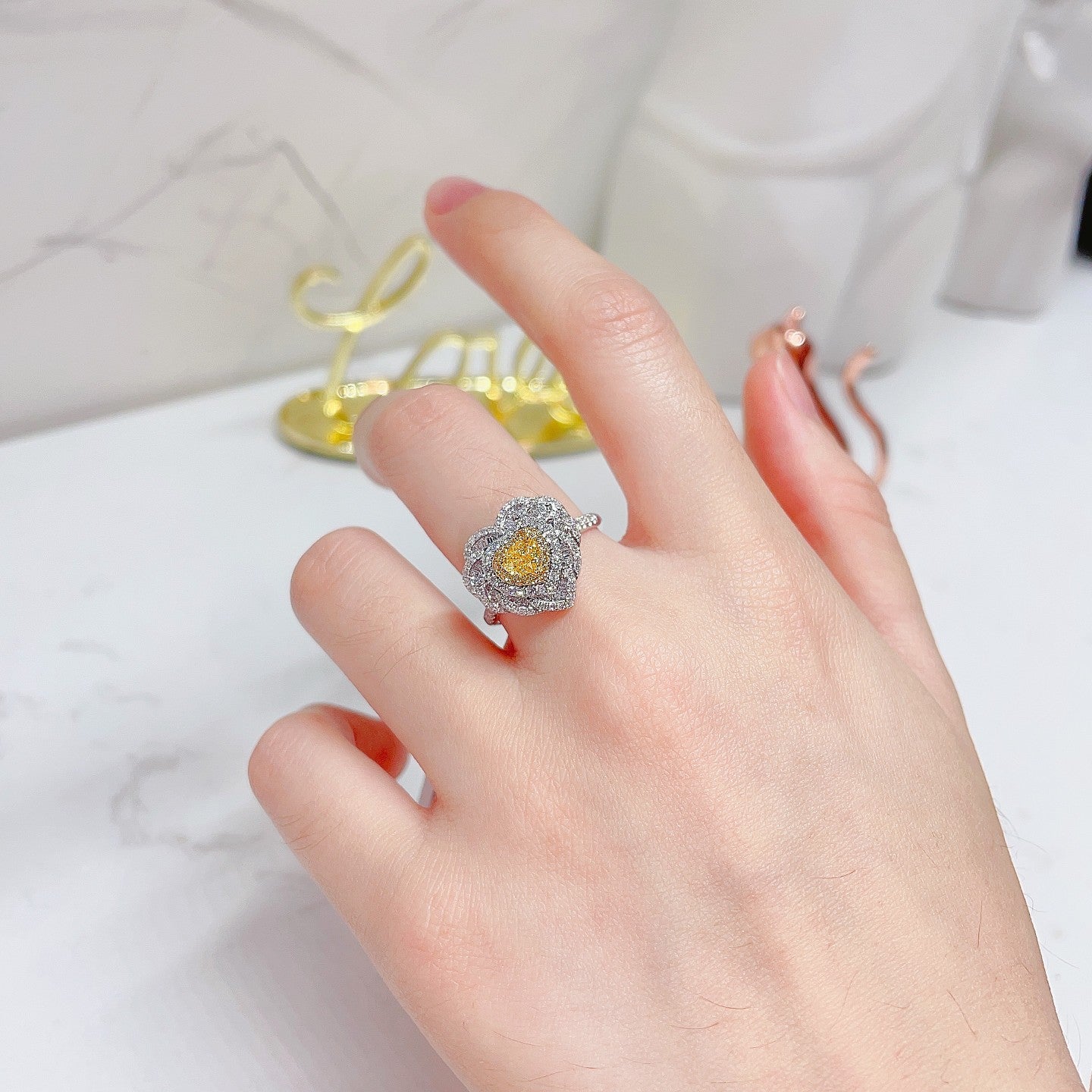 18K Yellow Gold Diamond Heart-shaped Trapezoid Ring | Premium Jewelry - Yellow Diamond Ring