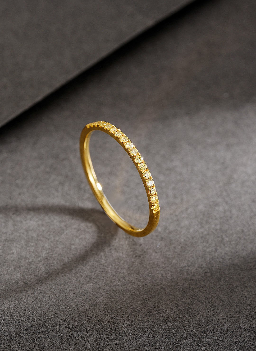 18K Yellow Gold Diamond Pavé Ring - Luxurious Jewelry Piece - Yellow Diamond Ring