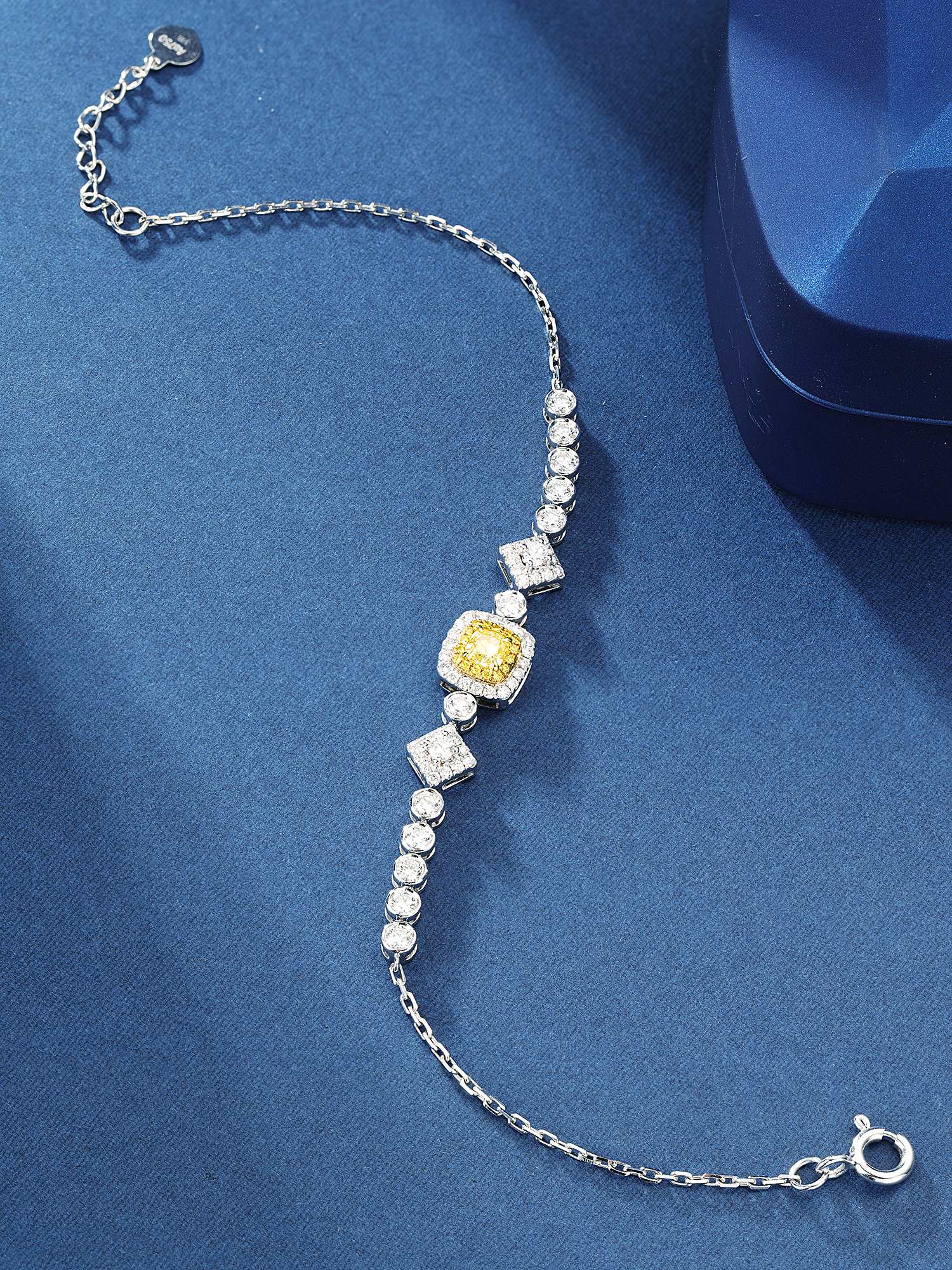 18K Yellow Gold Diamond Pillow Shape Half-Circle Bracelet - Exquisite Jewelry - Yellow Diamond Bracelet