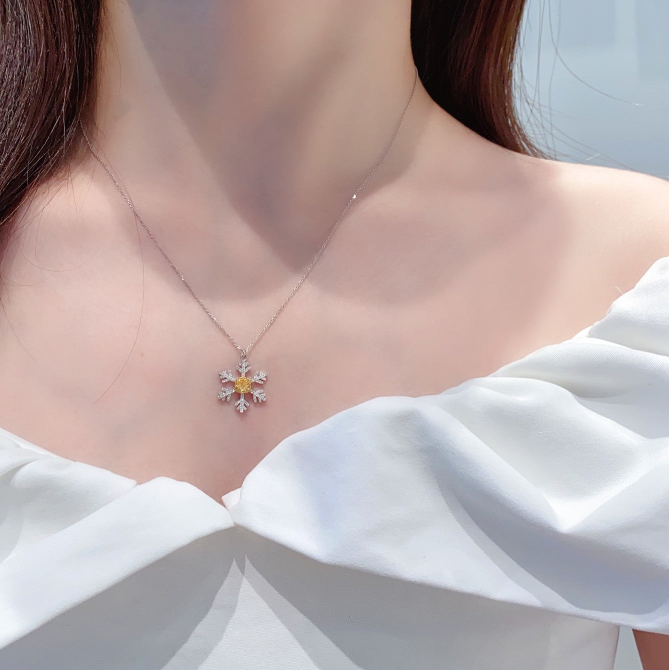 18K Yellow Gold Diamond Pillow-shaped Snowflake Necklace - Luxurious Jewelry - Yellow Diamond Necklace