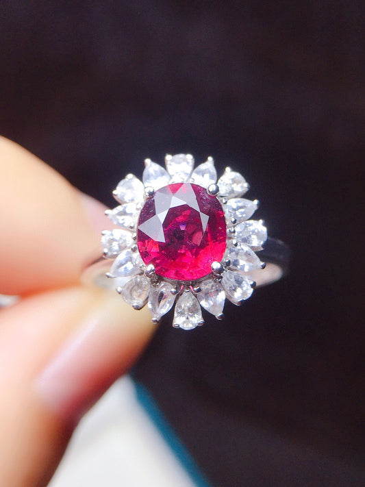 Natural Tourmaline Ring with 18k Gold and Diamond Embedding - Exquisite Jewelry