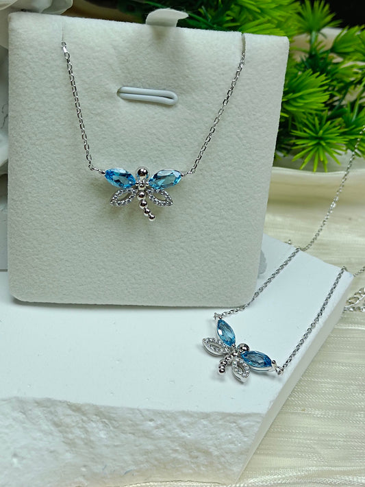 Utsøkt Sterling Sølv 925 med Topaz "Dragonfly" anheng Halskjede - Fine smykker håndverk