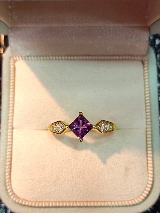 Inel elegant din argint S925 violet cu cristale pătrate cu tehnică aur de 18K