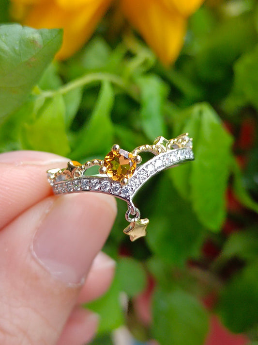 Anello con stella in cristallo giallo naturale: gioielli squisiti per ogni occasione