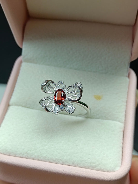 Anello farfalla con granato naturale - pezzo di gioielleria unico