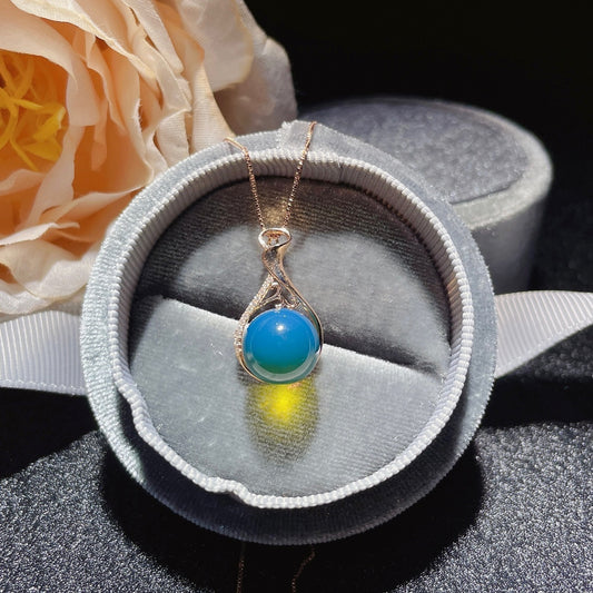Pendentif en ambre bleu dominicain intégré en or 18 carats - Bijoux Be a Joyful Girl « Anytime »
