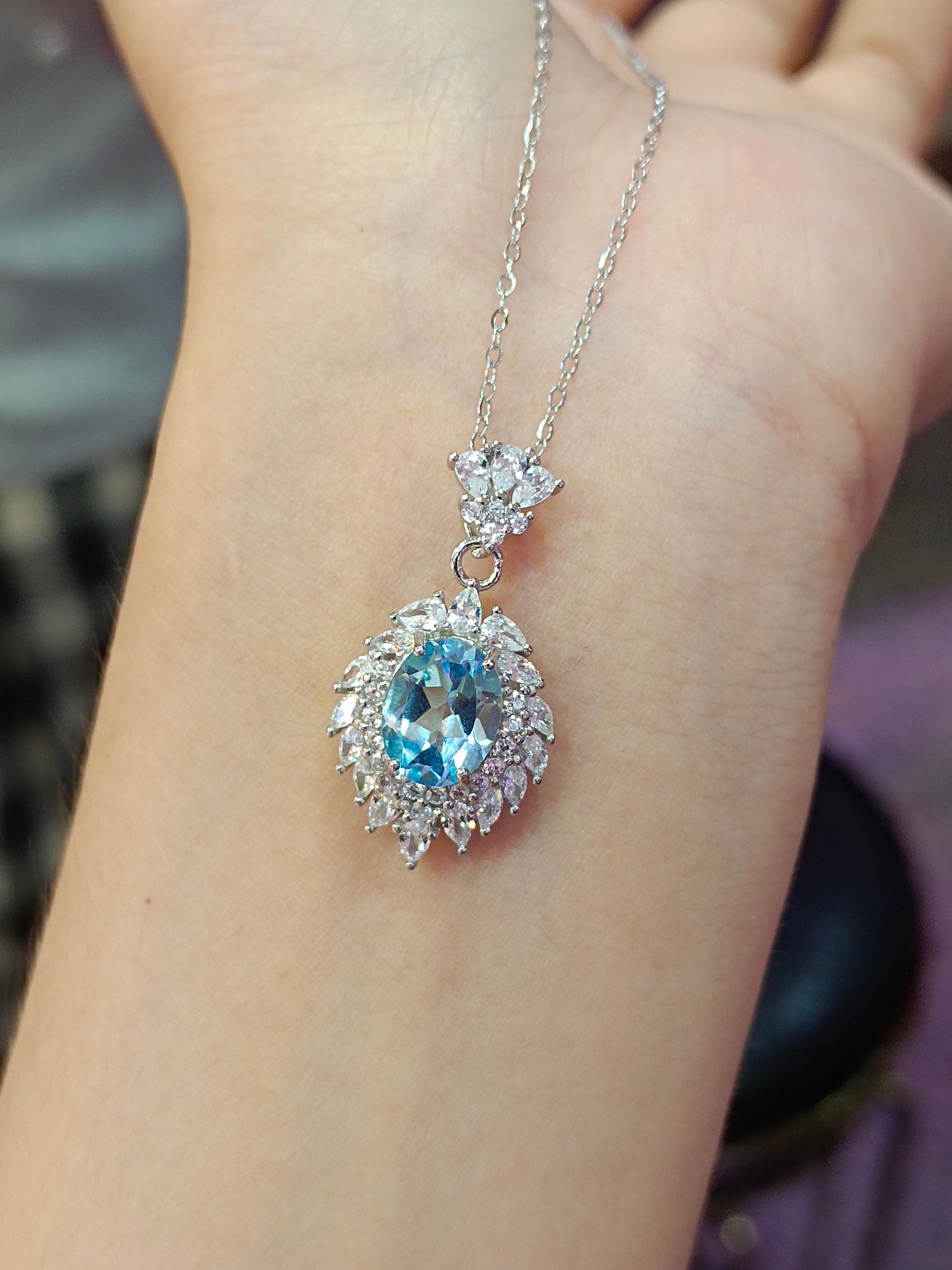 Naturlig Topaz-anheng - Elegante og subtile smykker for hverdagsbruk
