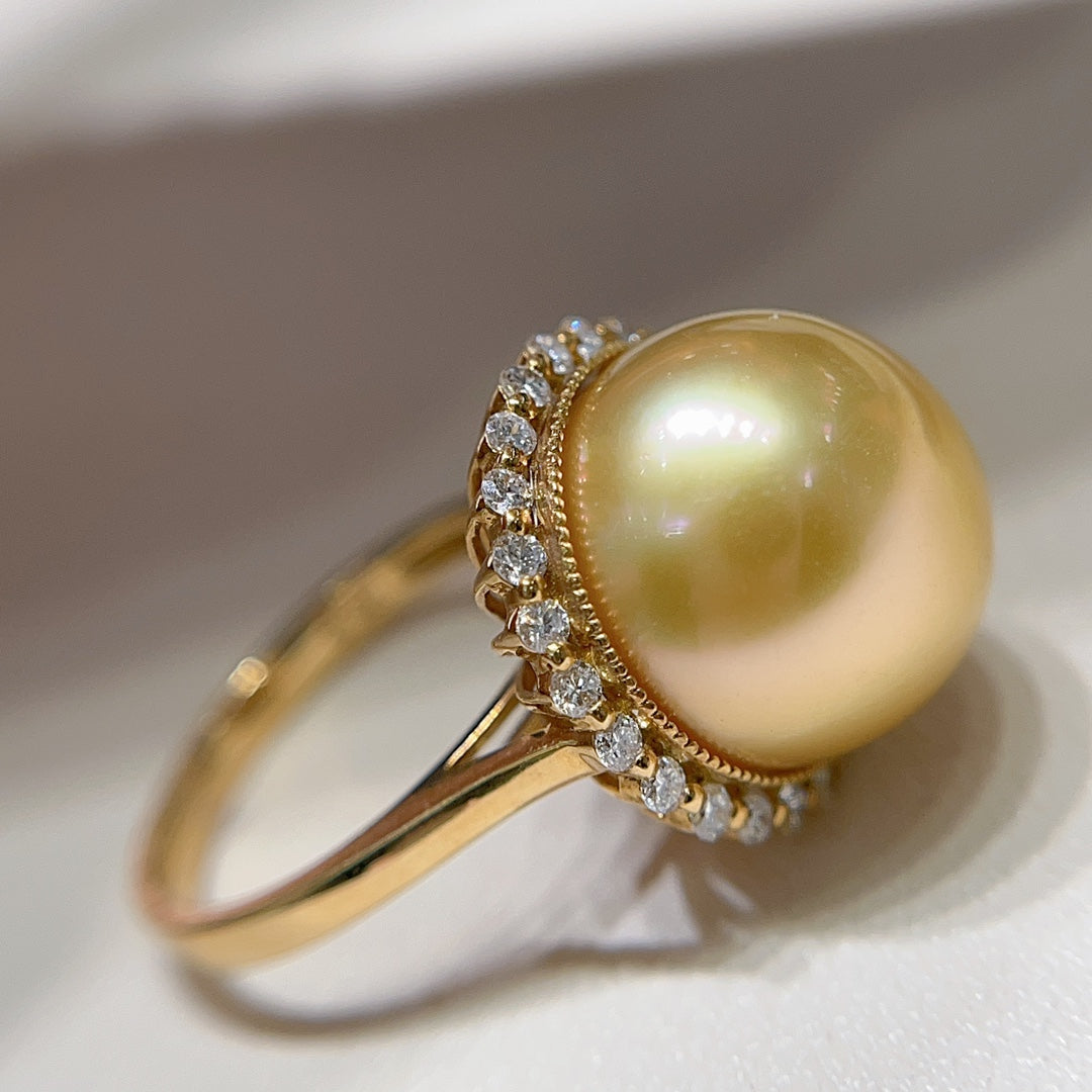 Luxurious 18K Gold Jewelry with Natural South Sea Golden Pearl