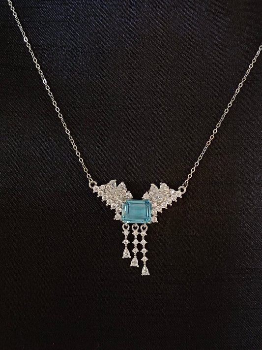 Luxurious Natural Topaz Square Pendant Necklace - A Must-Have Jewelry