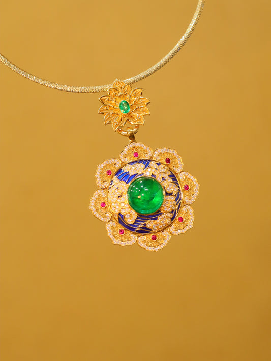 Joyería de estilo corte renacentista - Colgante de filigrana y esmalte hecho a mano