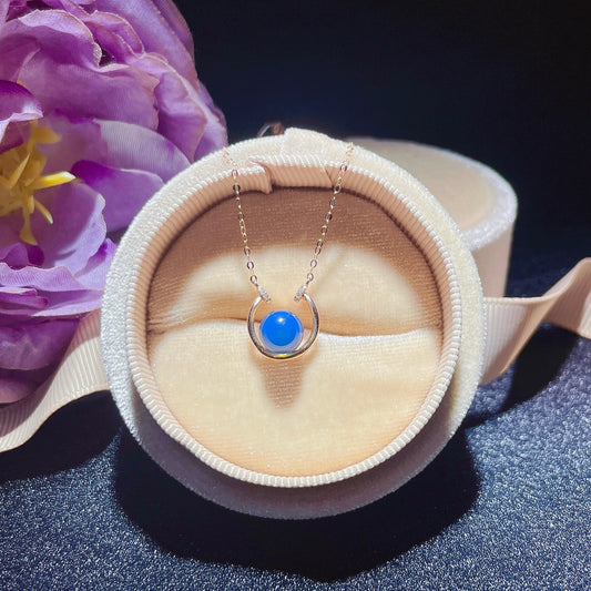 Pendentif en ambre bleu dominicain intégré en or 18 carats - Bijoux exquis