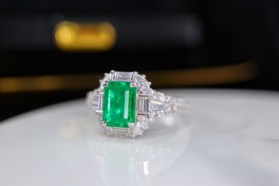 Anello con smeraldo dello Zambia - Gioielli di lusso verde brillante