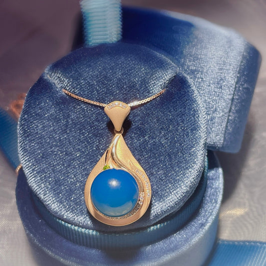 Embrassez votre choix : Pendentif en ambre bleu dominicain intégré en or 18 carats - Bijoux uniques