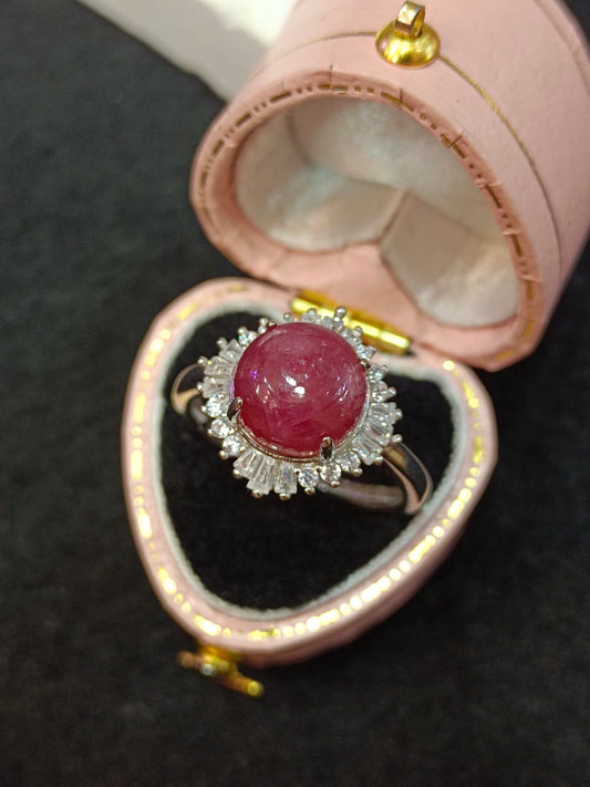 S925 Silver Embedded Natural Ruby Ring - Elegant smykkestykke