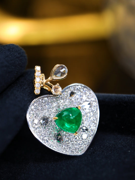 Colgante de esmeralda Panjshir con joyería Treasure Bowl con forma de corazón de cereza y diamantes incrustados
